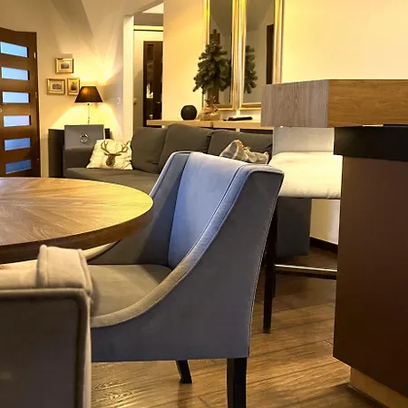 Apartment Glamour I